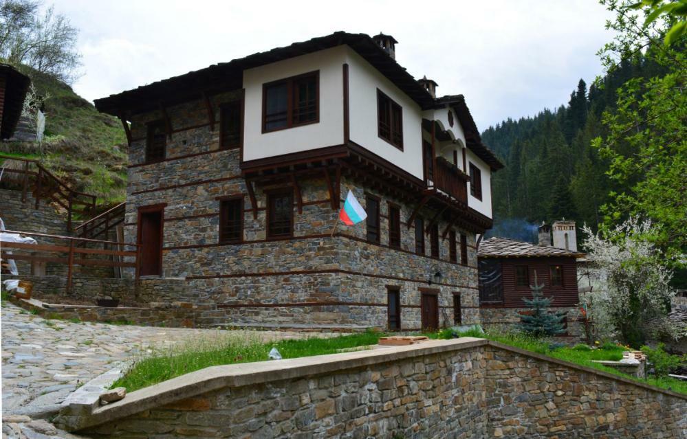 Къща За Гости Гайтана Şiruka Luka Exterior foto