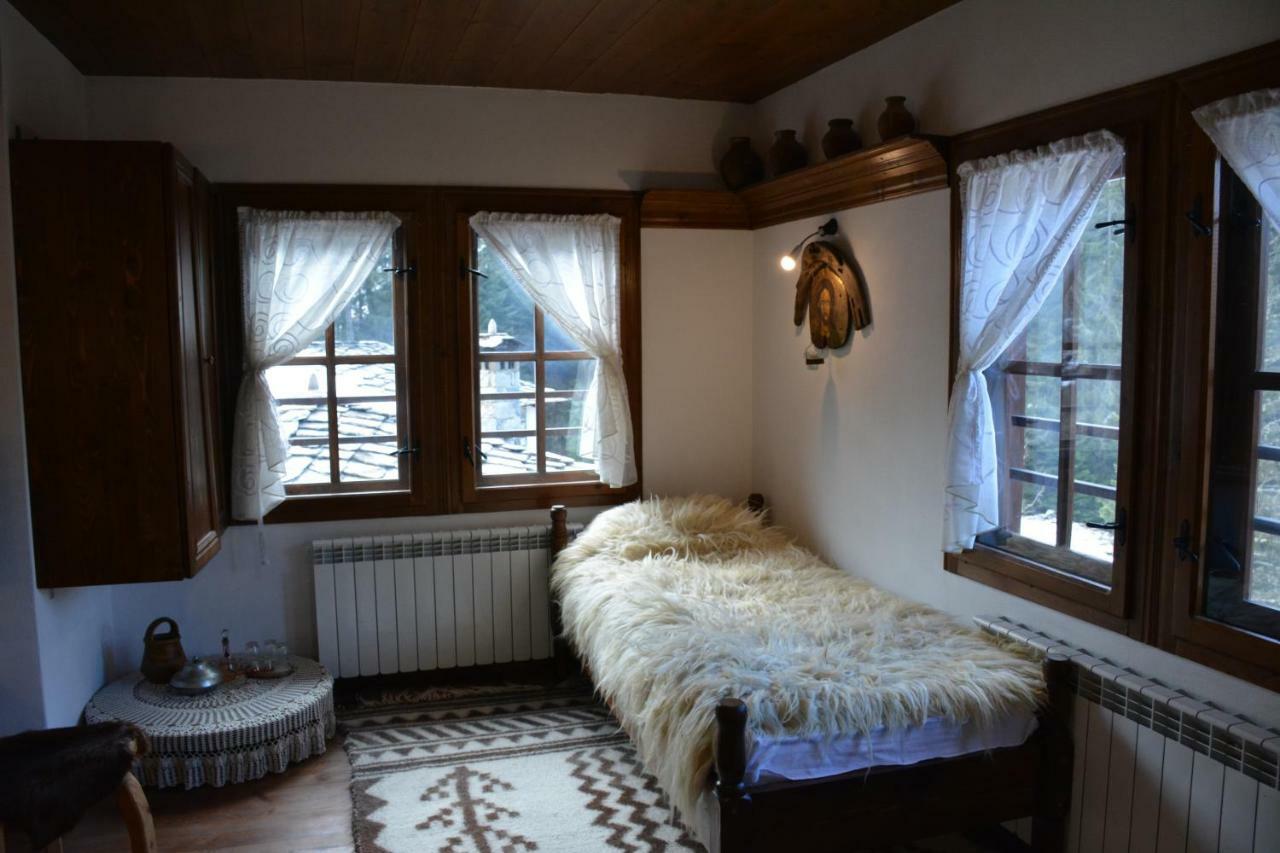 Къща За Гости Гайтана Şiruka Luka Exterior foto