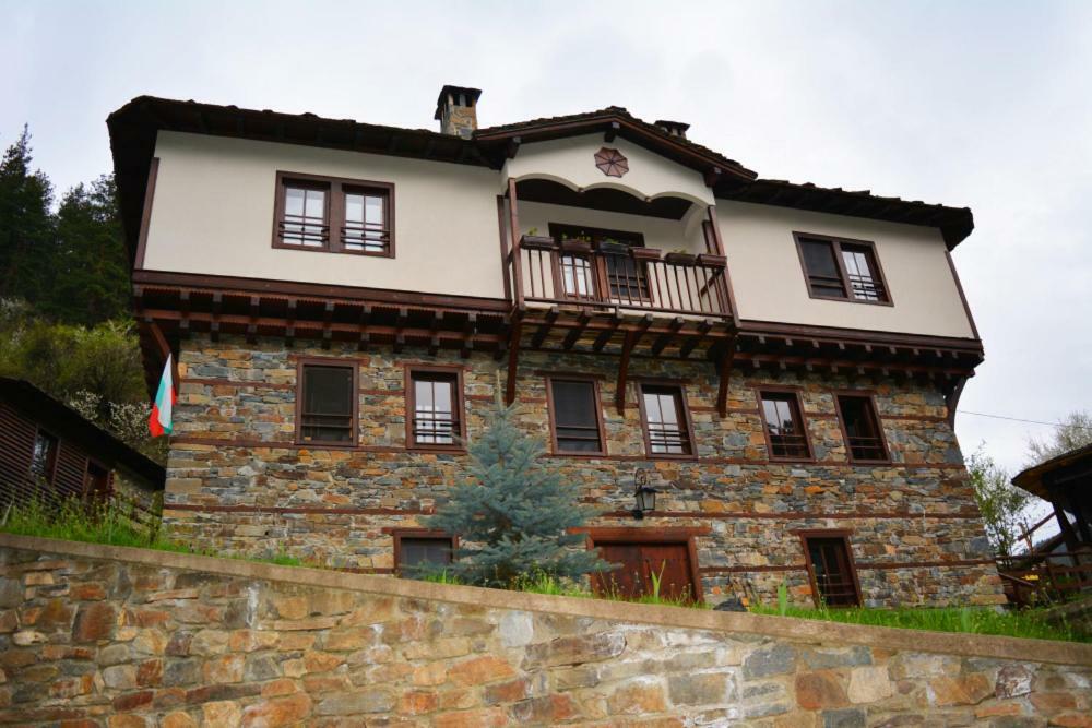 Къща За Гости Гайтана Şiruka Luka Exterior foto
